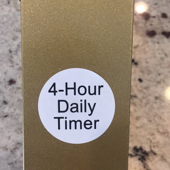 Light up “V” sign with four hour daily timer! - Picture 3 of 5